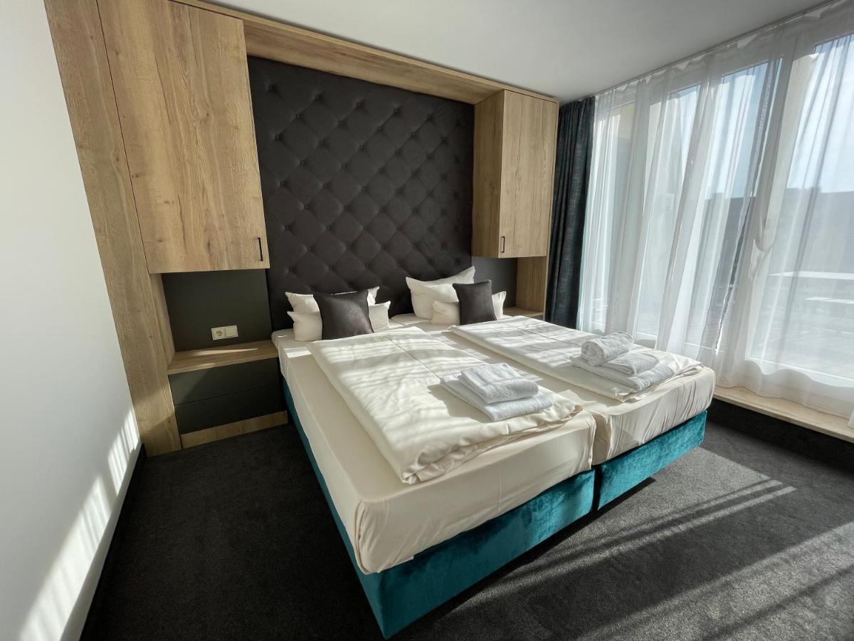 Maisonette-Apartment An Der Frauenkirche Дрезден Екстериор снимка